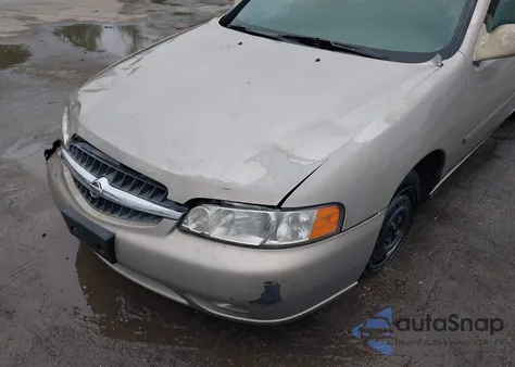 2000 Nissan Altima Gle/Gxe/Se/Xe z USA, uszkodzony, nr VIN 1N4DL01D6YC209933